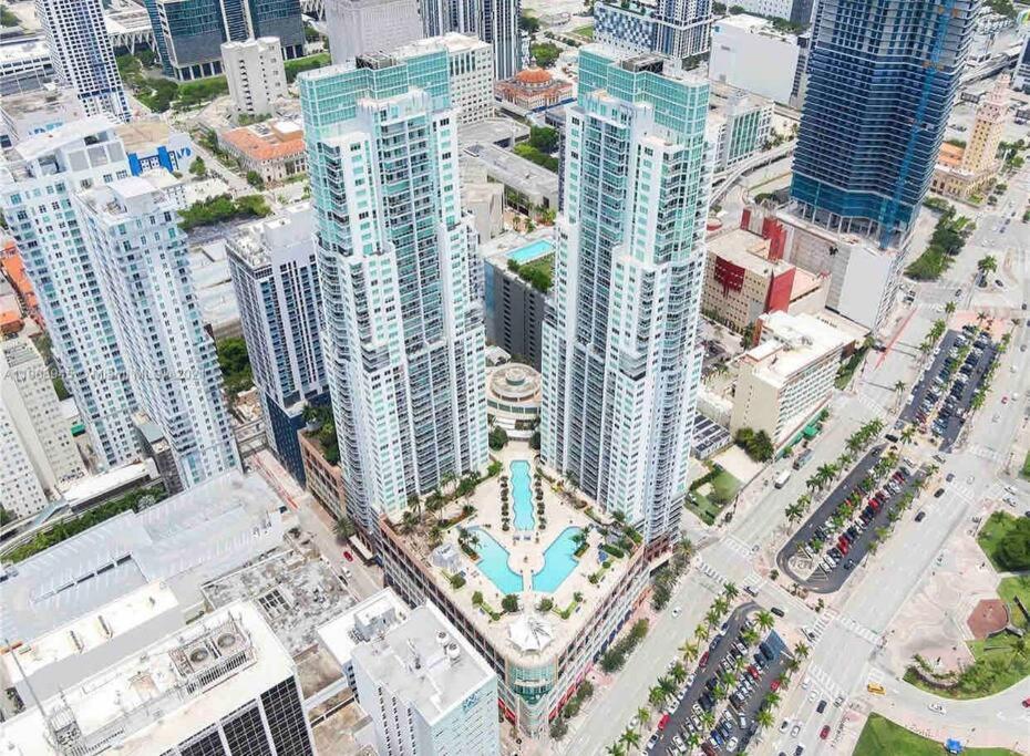 Resort And Luxurious Living In Downtown Miami Dış mekan fotoğraf