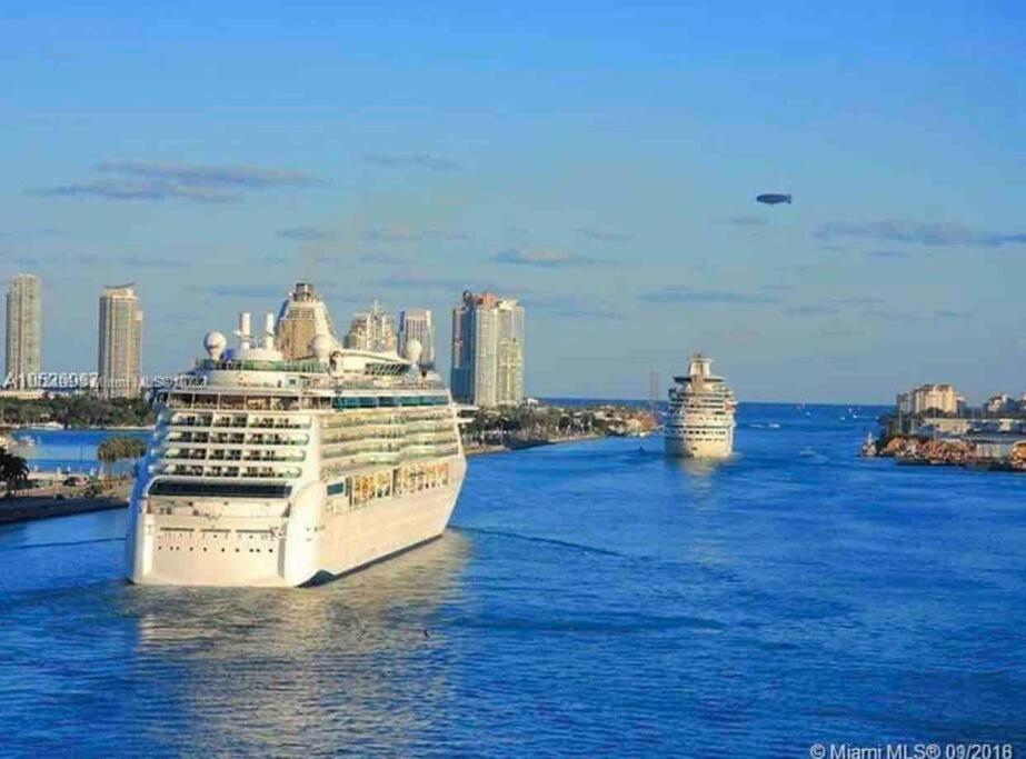 Resort And Luxurious Living In Downtown Miami Dış mekan fotoğraf