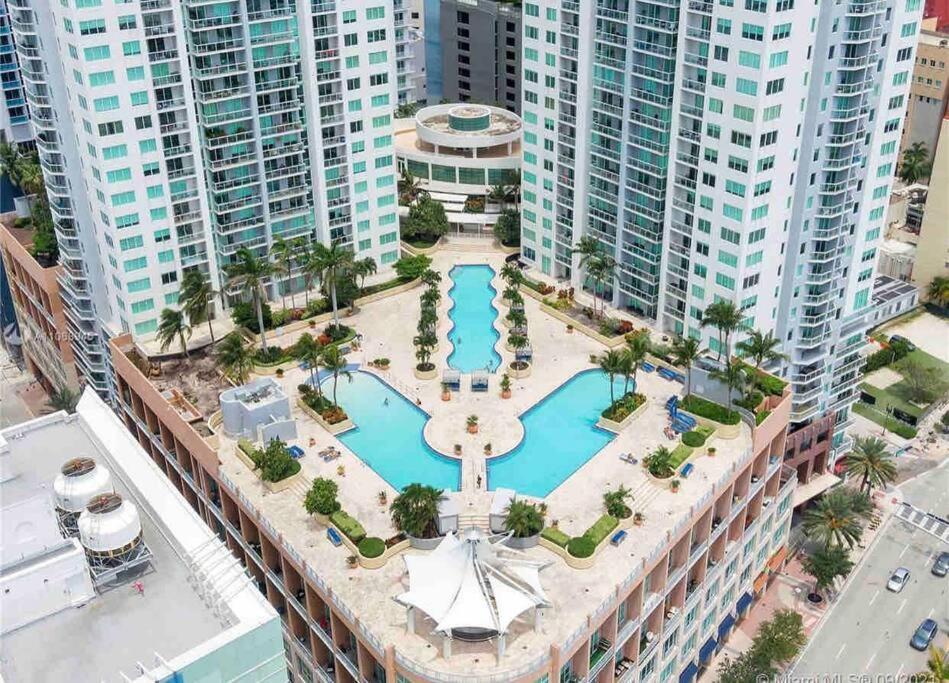 Resort And Luxurious Living In Downtown Miami Dış mekan fotoğraf