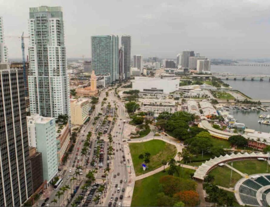 Resort And Luxurious Living In Downtown Miami Dış mekan fotoğraf